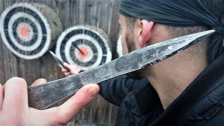 Хват ножа Хват ножа при метании один из способов